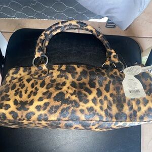 Insulated wine clutch
